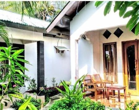 Yayan Bungalow Gili Air Exterior photo