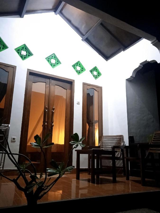 Yayan Bungalow Gili Air Exterior photo