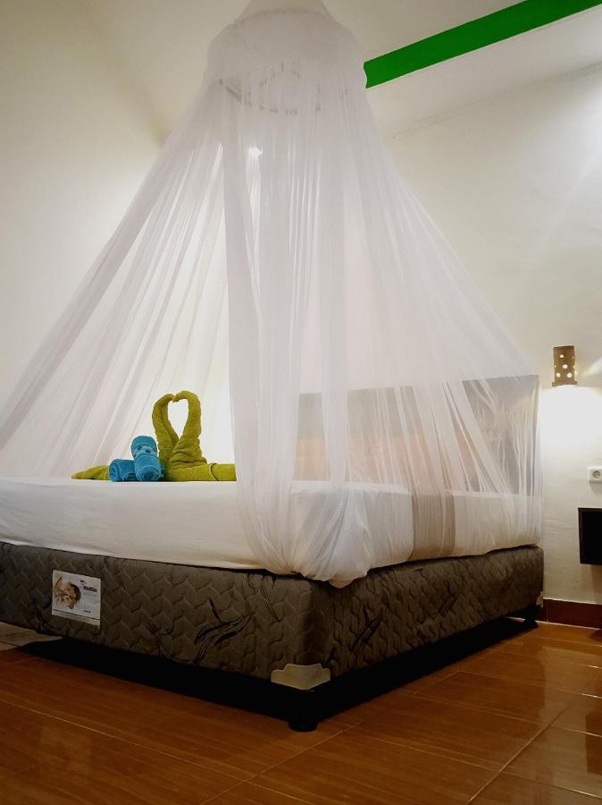 Yayan Bungalow Gili Air Exterior photo